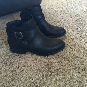 Born boots
